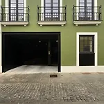 Tiles 23 Luxury & Parking By Sweet