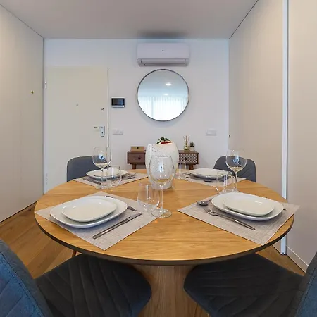 Tiles 23 Luxury & Parking By Sweet