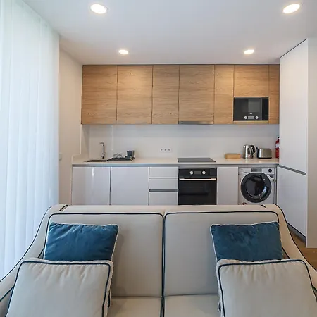 アパート Tiles 23 Luxury & Parking By Sweet *