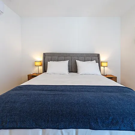 アパート Tiles 23 Luxury & Parking By Sweet