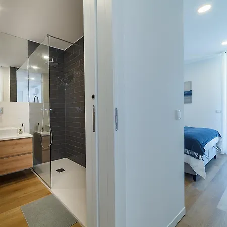 Tiles 23 Luxury & Parking By Sweet アパート