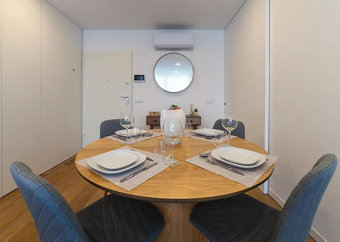 Tiles 23 Luxury & Parking By Sweet