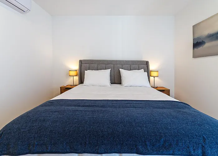 Apartment Tiles 23 Luxury & Parking By Sweet