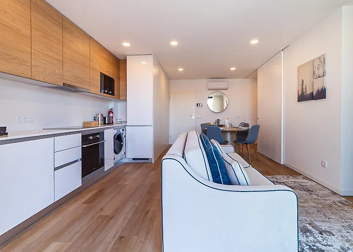 Tiles 23 Luxury & Parking By Sweet Apartment *